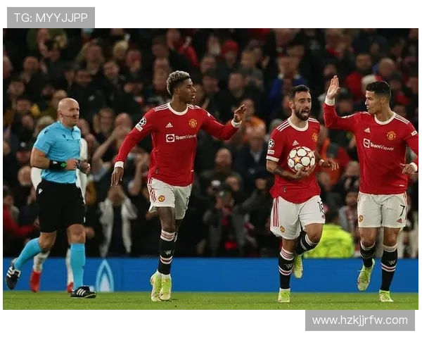 影锋角色解析：阿尔瓦雷斯如何连接中前场