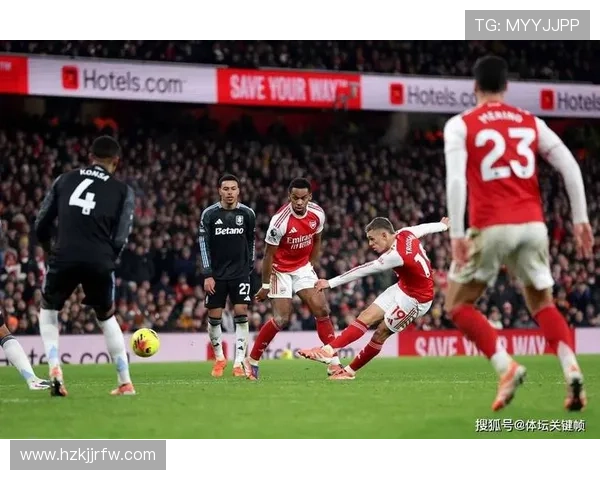 特罗萨德在阿森纳体系中的战术价值解析 特罗萨德在阿森纳体系中的战术价值解析